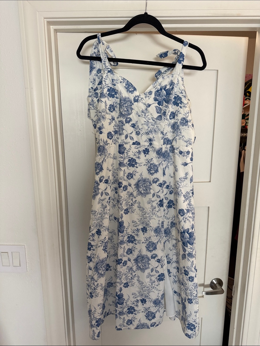 Francesca's Collections Floral Sundress with Tie Straps M midi length